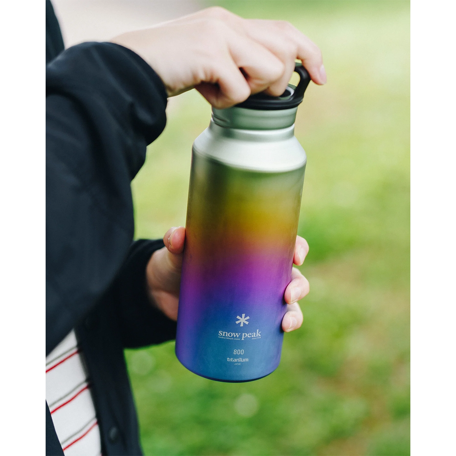 Snow Peak Titanium Aurora Bottle 800 - Rainbow