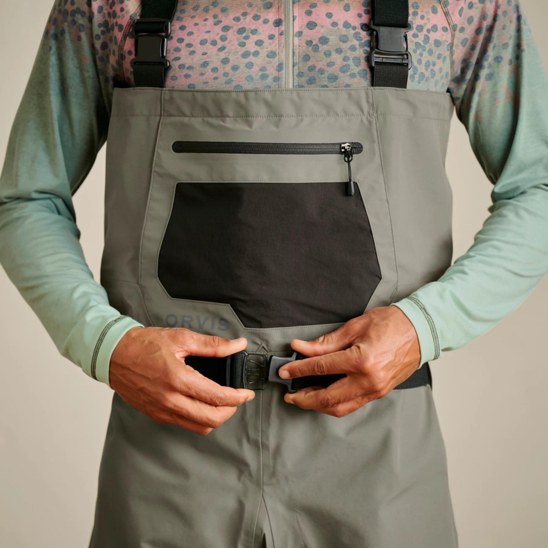 Orvis Men's Clearwater Wader - Sagebrush Details 6