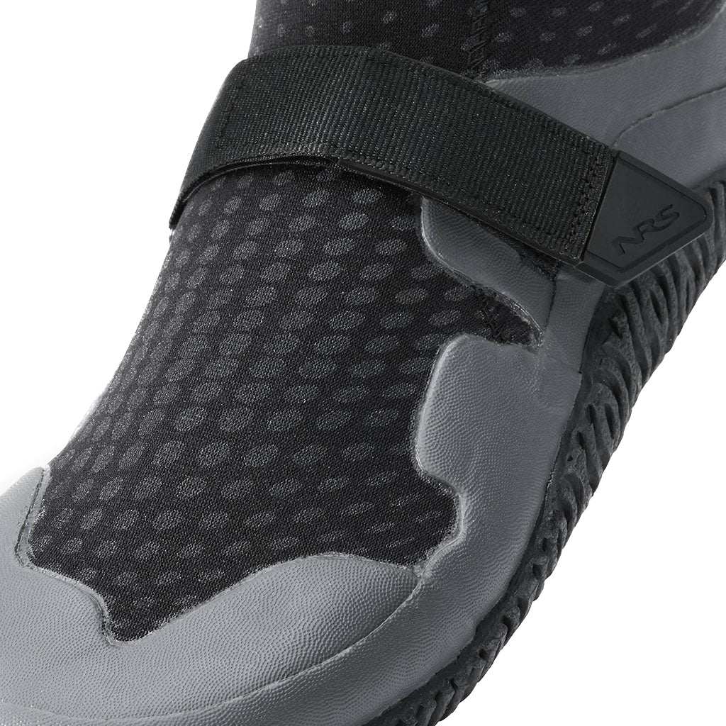NRS Men's Paddle Wetshoe detail 1