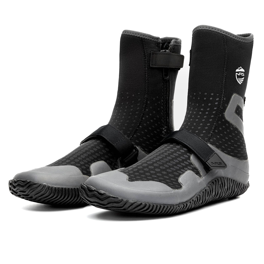 NRS Men's Paddle Wetshoe pair