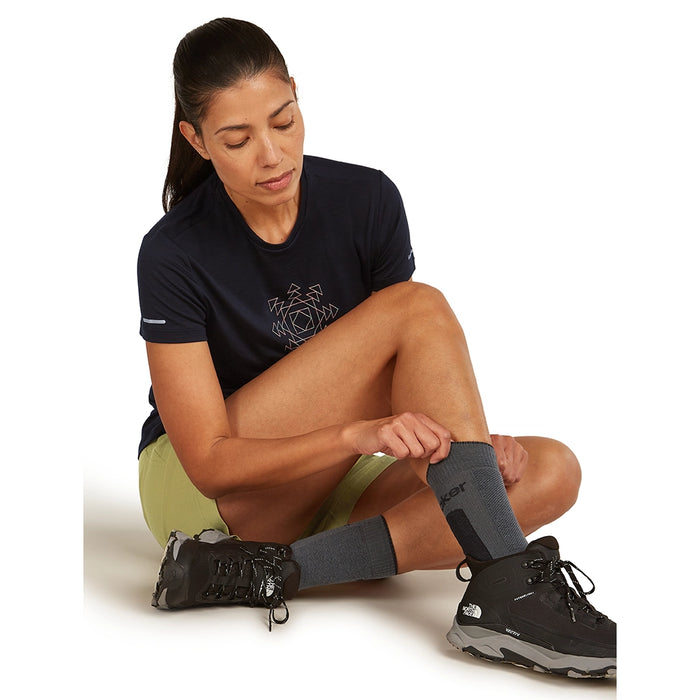 Icebreaker Women's Merino Hike+ Medium Crew Socks - Obsidian / Black Details 3