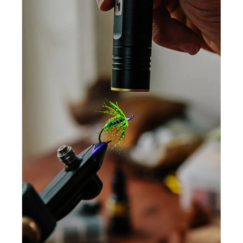Loon Outdoors UV Bench Light detail 1