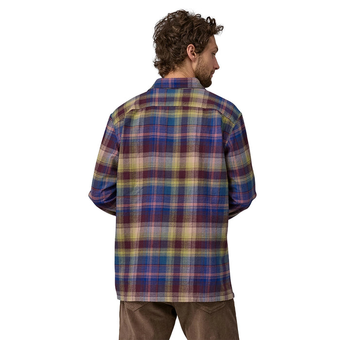 Patagonia Men's Long-Sleeved Organic Cotton Midweight Fjord Flannel Shirt SNPL Detail 2
