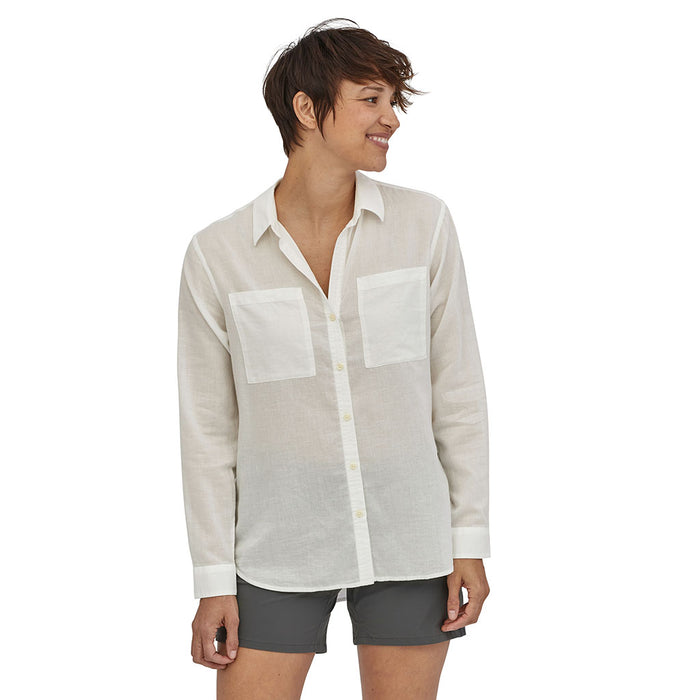 Patagonia Women's Light Weight A/C Buttondown WHI model front
