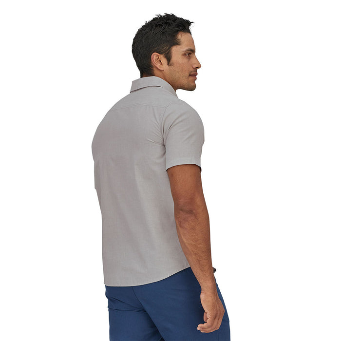Patagonia Men's Daily Shirt CSGY model back