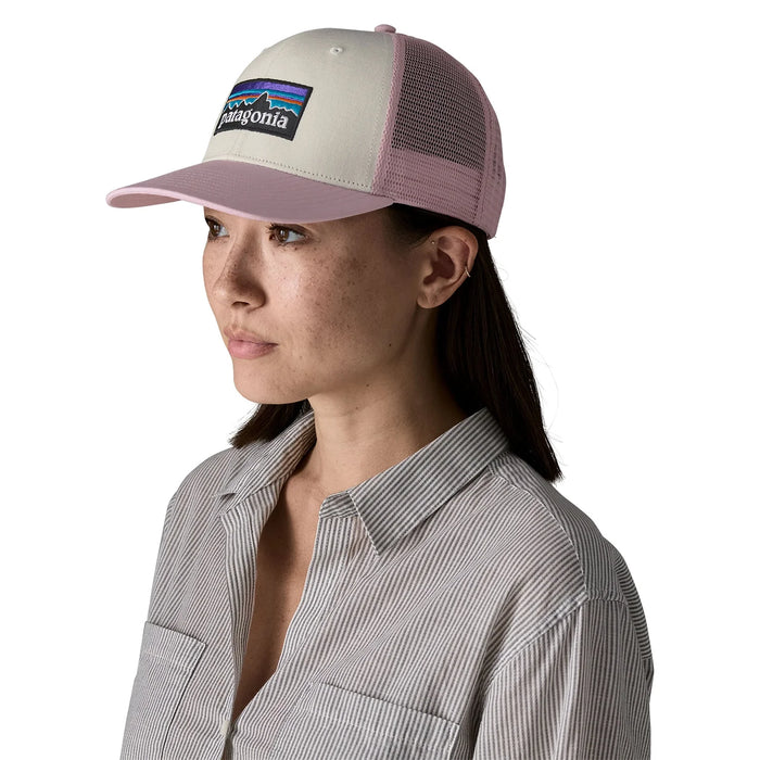 Patagonia P-6 Logo Trucker Hat White Quiet Violet detail 1