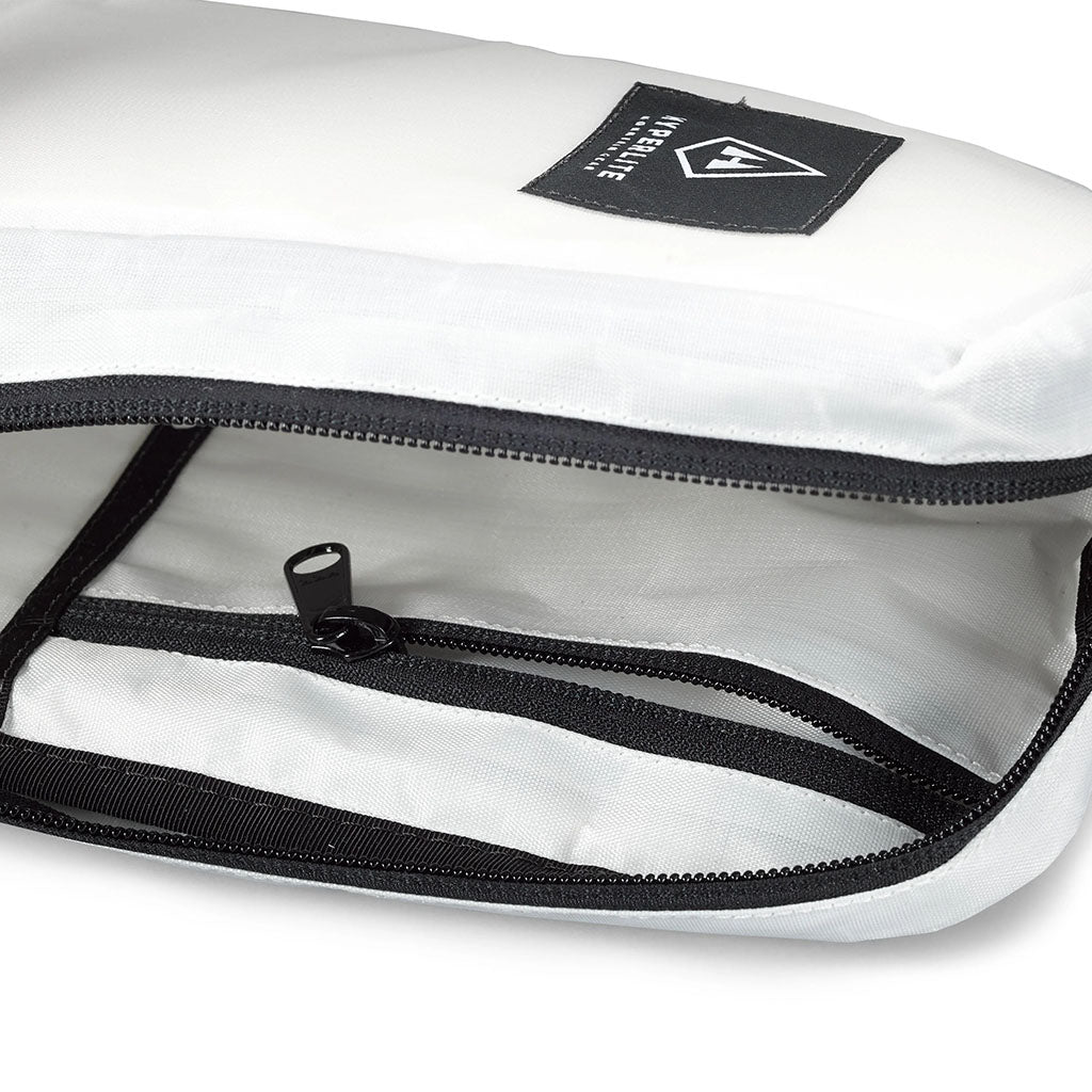 Hyperlite Mountain Gear Prism Crampon Bag zipper