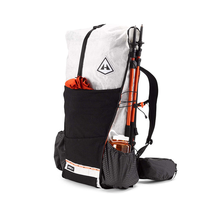 Hyperlite Mountain Gear Unbound (55L) white gear