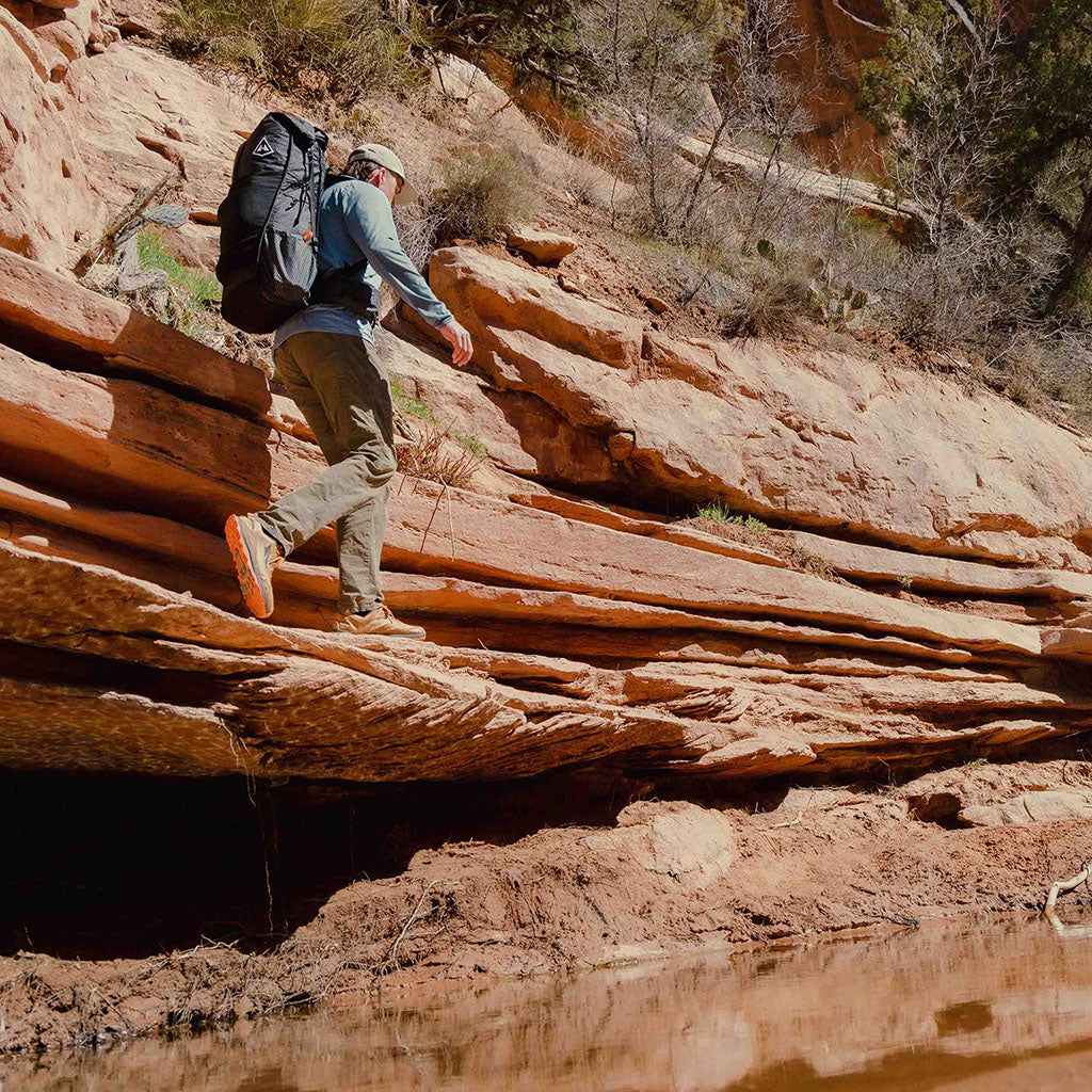 Hyperlite Mountain Gear Unbound (55L) lifestyle 3