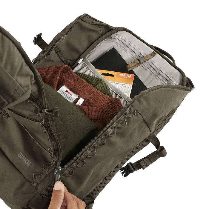 Fjallraven Singi 28 Litre Hardwearing Daypack — Tom's Outdoors