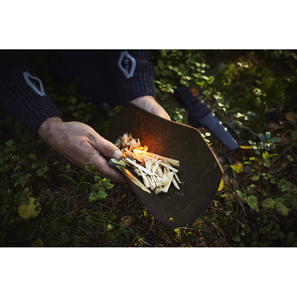 Hultafors Trekkers Little Helper fire