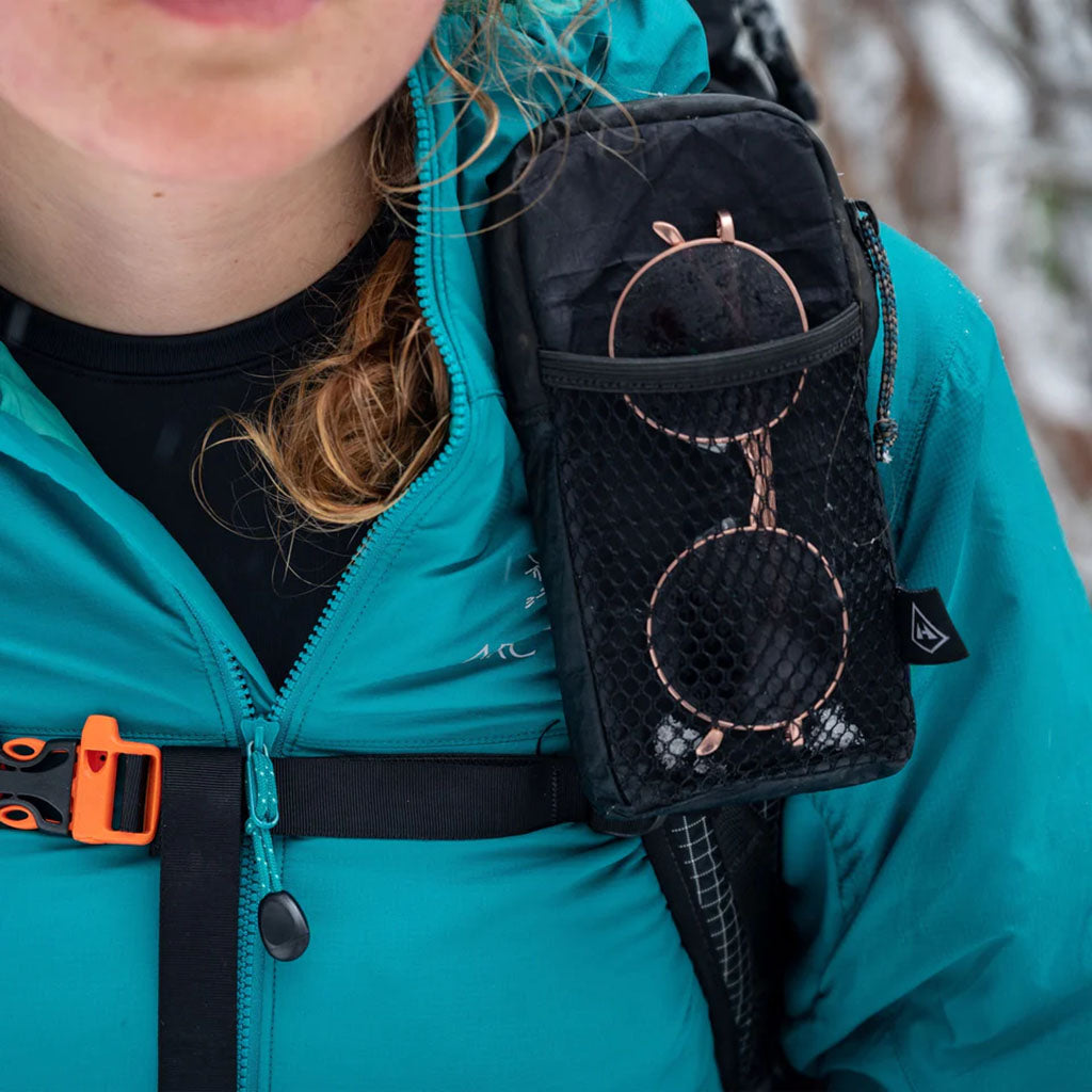 Hyperlite Mountain Gear Pack Shoulder Pocket lifestyle 6